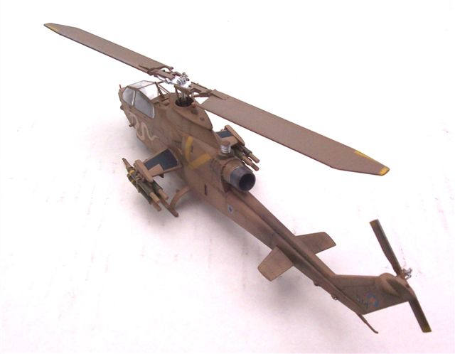 kit_air_pictures/ah1s_02d.jpg