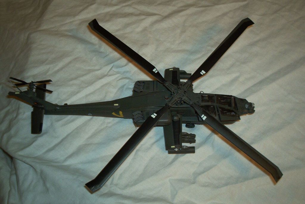 kit_air_pictures/ah64_02d.jpg