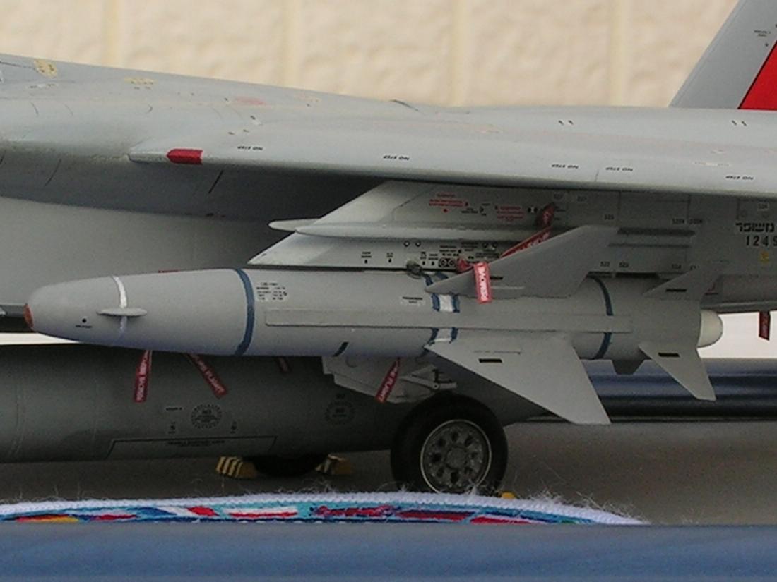 kit_air_pictures/f15_10c.jpg