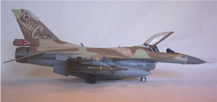 kit_air_pictures/f16_05g.jpg