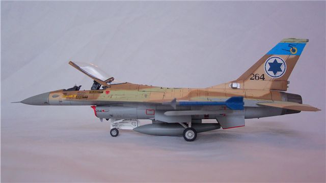 kit_air_pictures/f16_06e.jpg