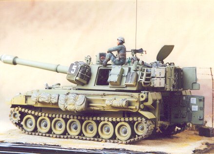 kit_veh_pictures/m109_03f.jpg
