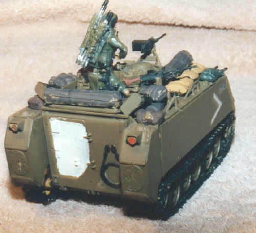 kit_veh_pictures/m113_03b.jpg