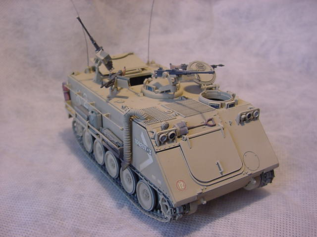 kit_veh_pictures/m113_06c.jpg