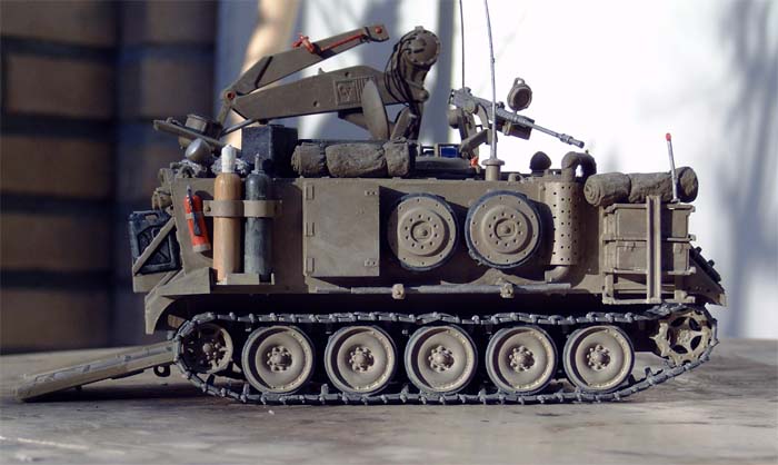 kit_veh_pictures/m113_10b.jpg