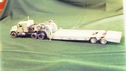 kit_veh_pictures/mack_01g.jpg