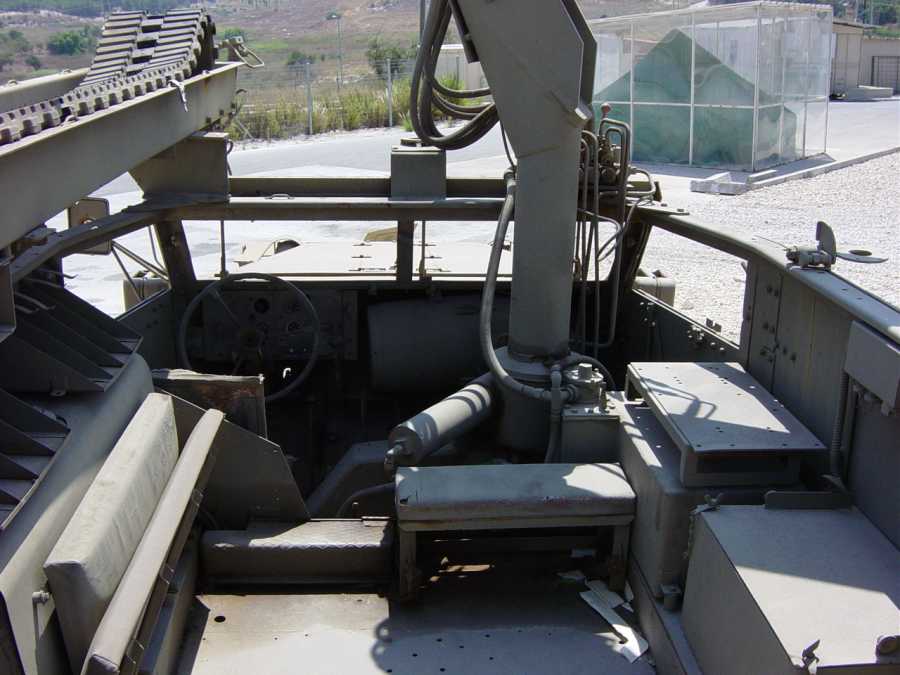 latrun_pictures/kaufman/halftracks/dsc00253.jpg