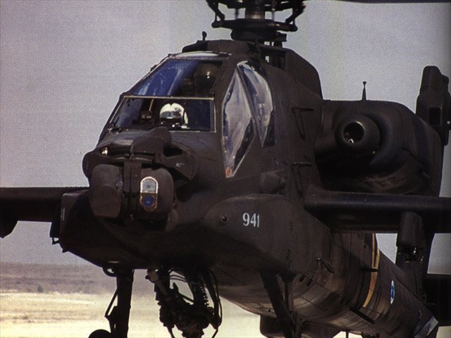 ref_air_pictures/apache/apache_01.jpg