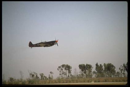 ref_air_pictures/spitfire/wwwm7520.jpg