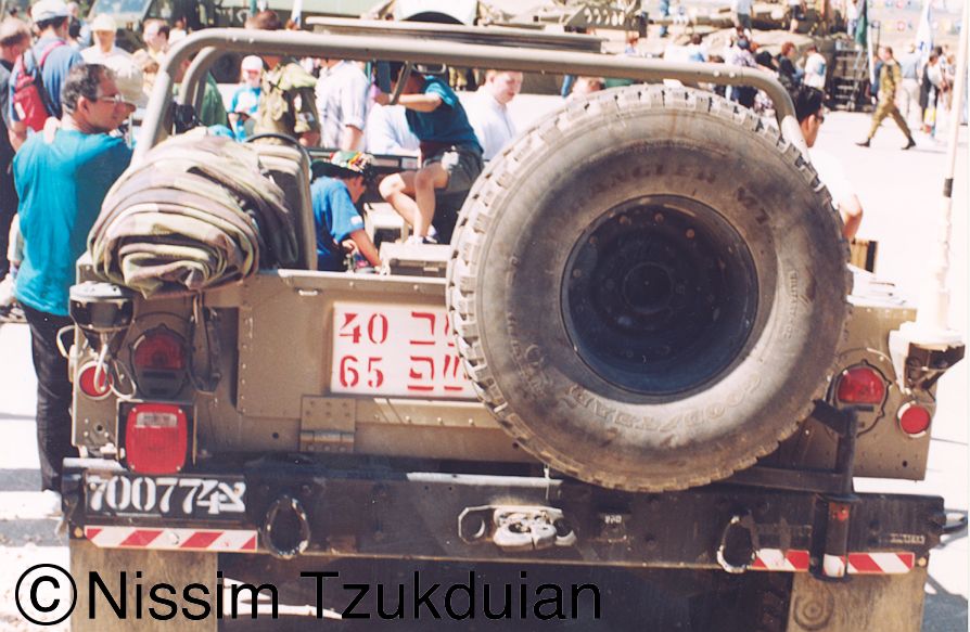 ref_veh_pictures/hummer/hummer_11.jpg