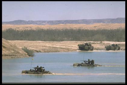 ref_veh_pictures/m113/m113_15.jpg