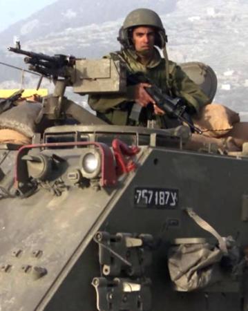 ref_veh_pictures/m113/m113_28.jpg