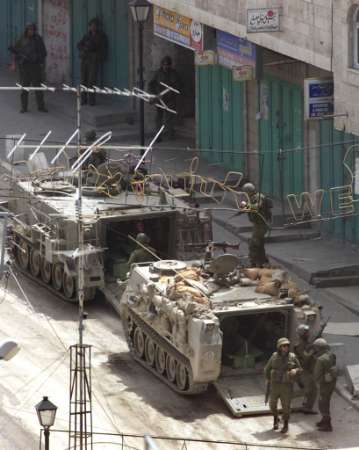 ref_veh_pictures/m113/m113_39.jpg