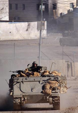 ref_veh_pictures/m113/m113_47.jpg